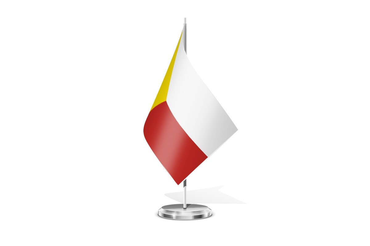 Bandera de mesa de Casas de los Pinos
