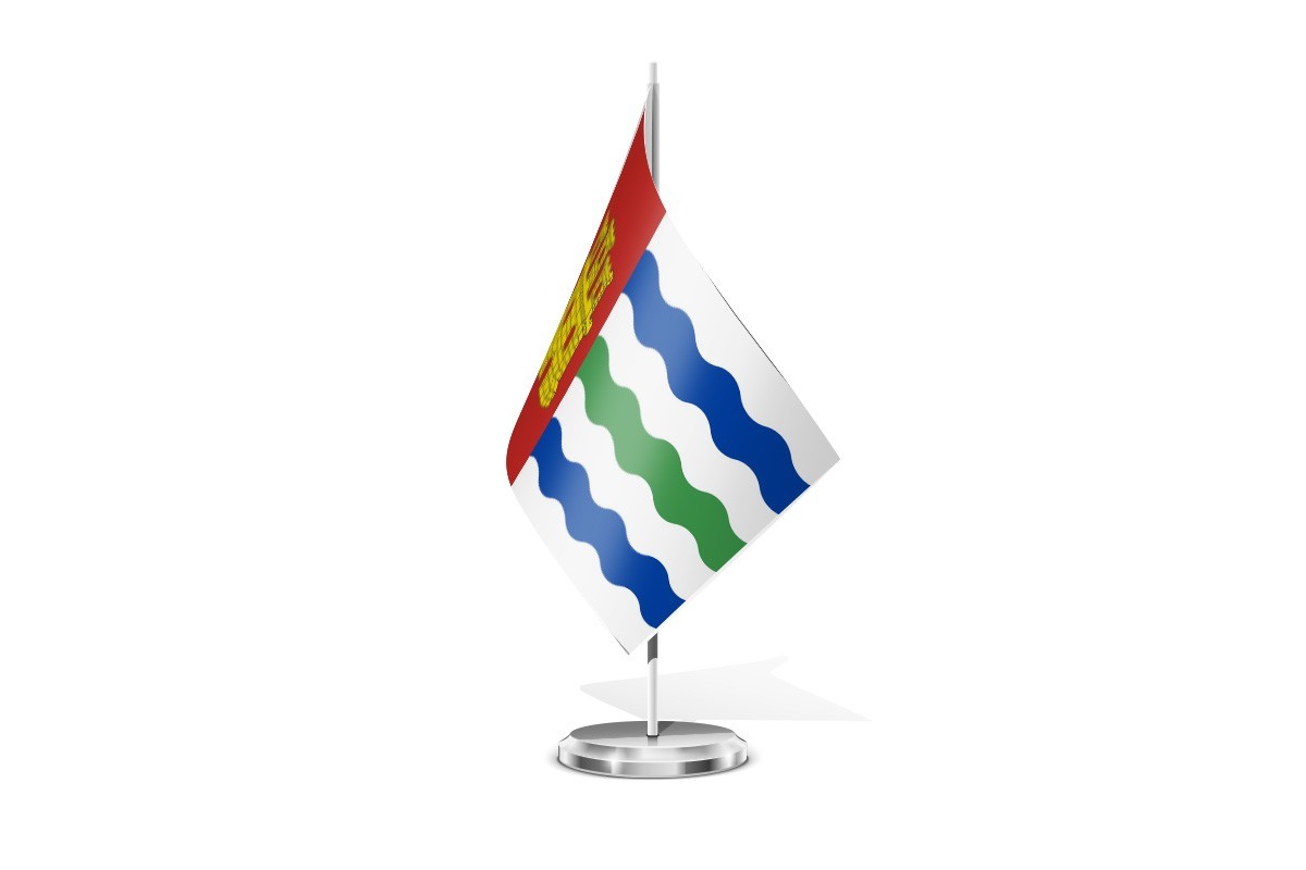 Bandera de mesa de Salinas del Manzano