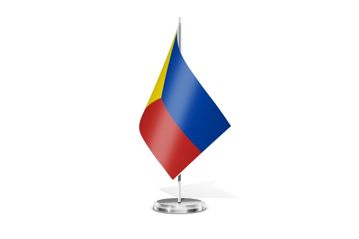 Bandera de mesa de Anquela del Ducado