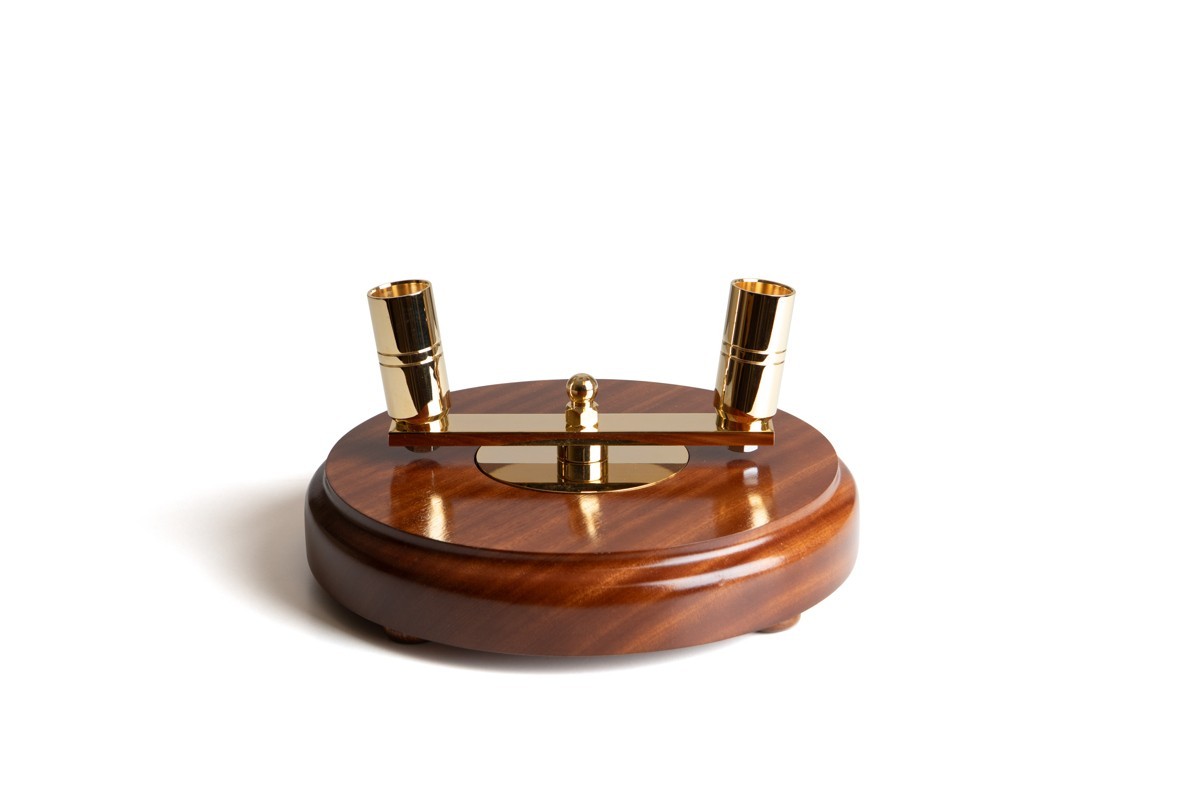 Mástil de madera de caoba con base para 2 banderas para despacho Mástil de madera de caoba con base para 2 banderas para despacho