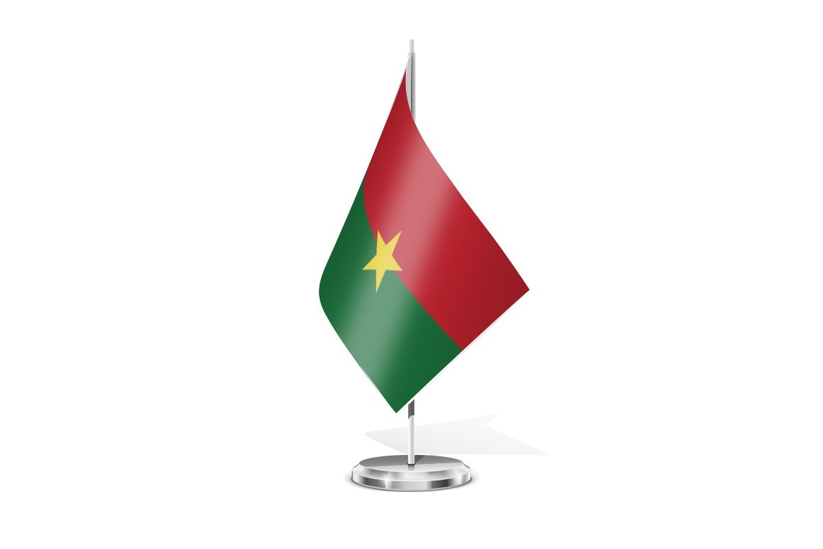 Bandera de mesa de Burkina Faso con escudo