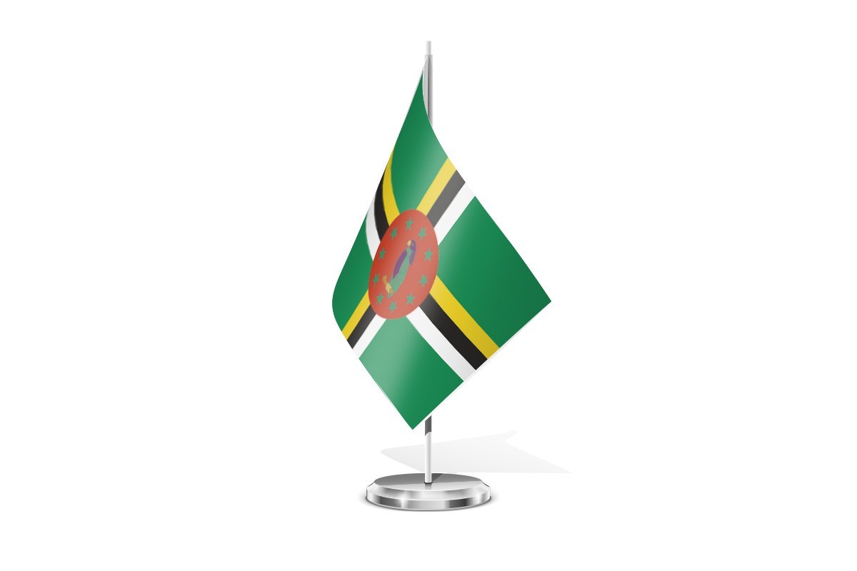 Bandera de mesa de Dominica con escudo