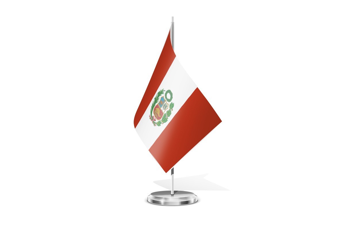 Bandera de mesa de Peru