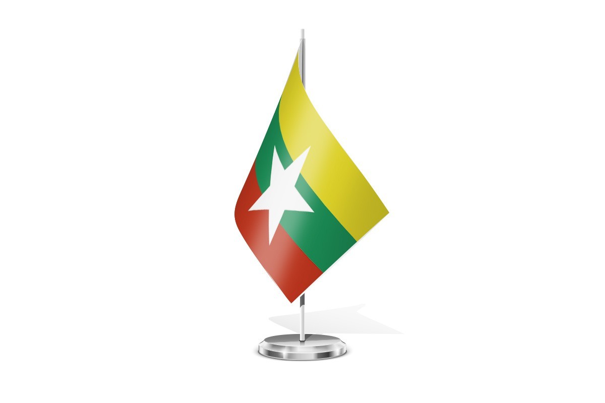 Bandera de mesa de Birmania con escudo