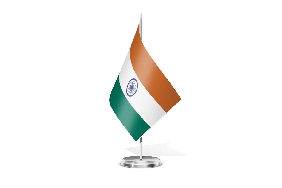 Bandera de mesa de India con escudo