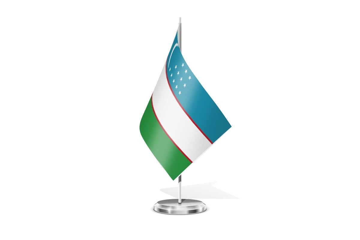 Bandera de mesa de Uzbekistan