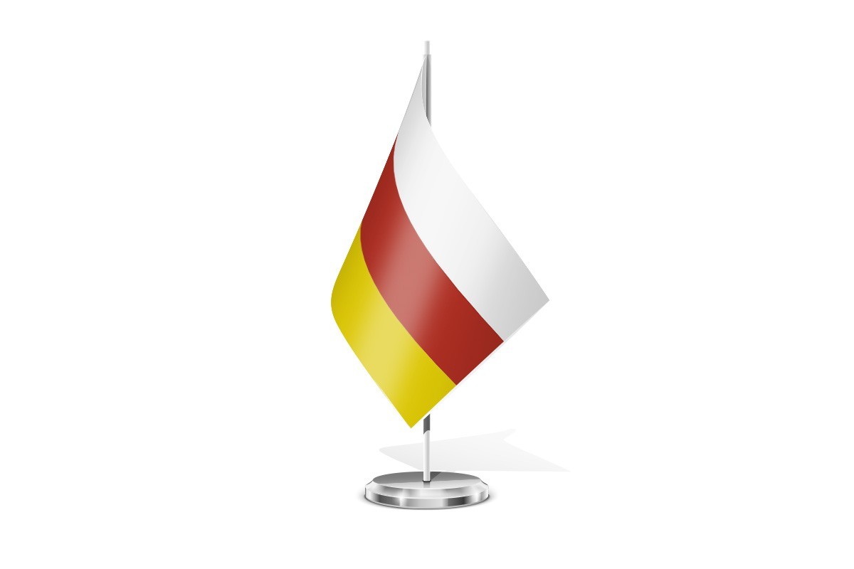 Bandera de mesa de Osetia del sur con escudo