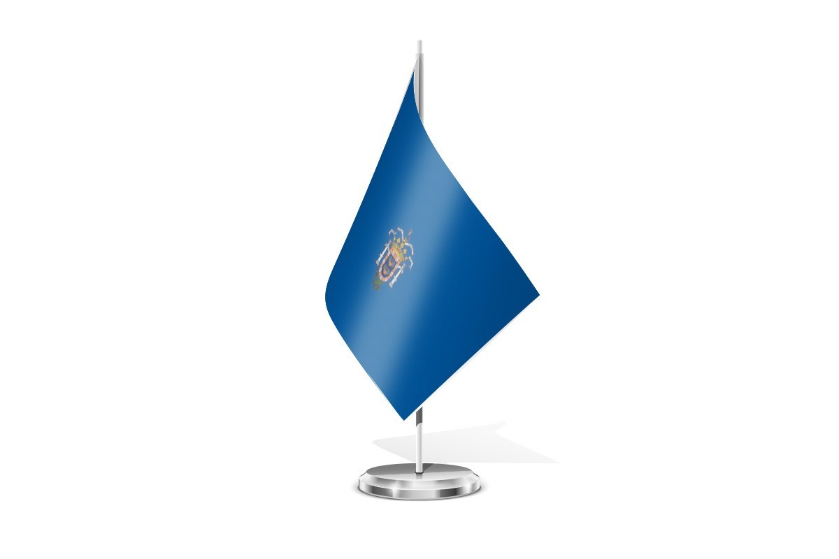 Bandera de mesa de Melilla con escudo
