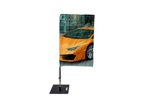 Banderola publicitaria en L invertida