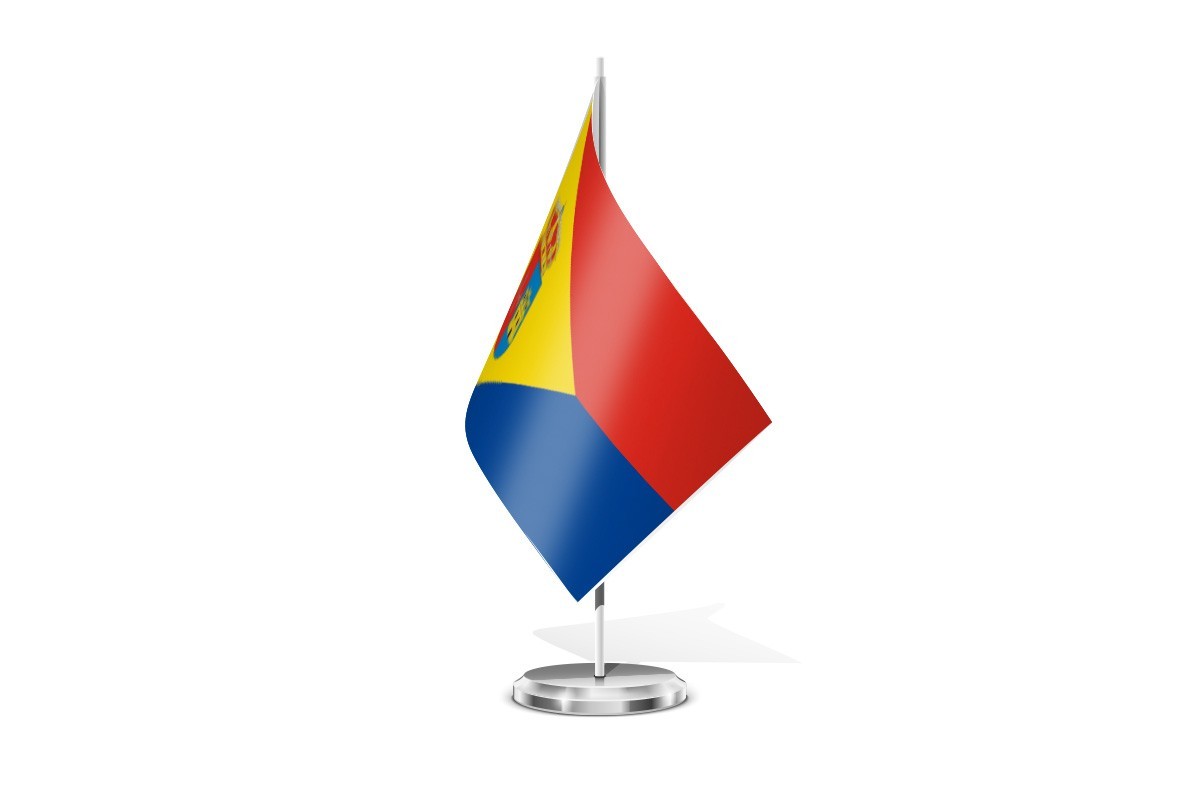Bandera de mesa de Agoncillo