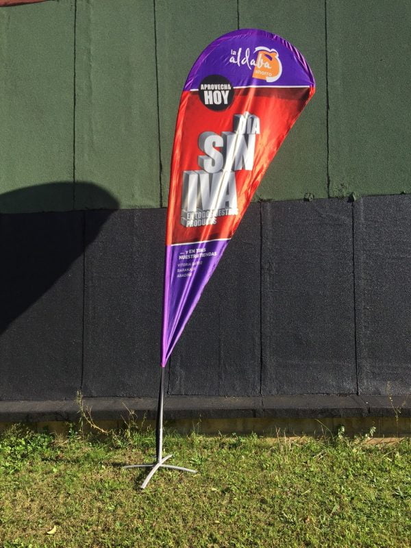 Banderola GOTA o lágrima de 3 m